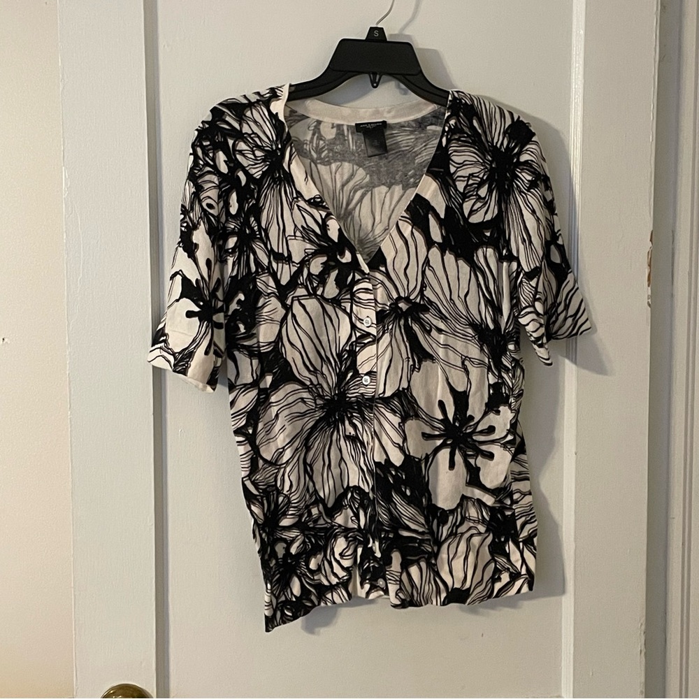 Ann Taylor Black and White Floral Button Down Shirt